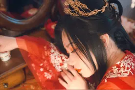 故事：生在冷宫的公主，被阖宫上下欺压十年，将军迎娶把她宠上天图片