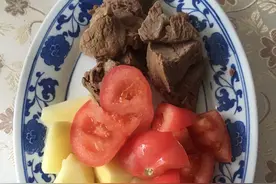 馓子煨牛肉这样做，既可保证营养成分不流失，又有很好的口感美味图片