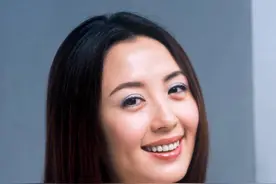 于和伟已经结婚了，可你知道他和他老婆28年前的曲折和心酸吗？图片