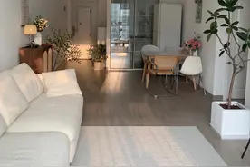 她家全屋大白墙，不吊顶，不做石膏线，太干净舒适了，看着真舒服图片