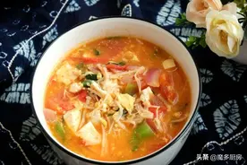 6种家常食材煮了一锅汤，味道鲜美，做法简单，挑食的孩子都说好图片