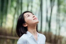 两性相处，有这些行为的女人，大多数都是“海王”图片