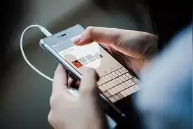 公务员朋友圈，科级干部排队点赞，处级干部注重质量，局级干部只会潜水图片