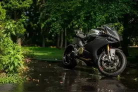 杜卡迪Ducati 1199 Panigale S 高清大图，无水印！喜欢的拿走！图片