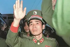 邓公一句话撤销番号，68军含泪服从，干部：我们军史还没有写完图片