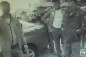 本溪广场舞大妈占领停车位，司机停车受阻起冲突！民警及时调解化矛盾图片