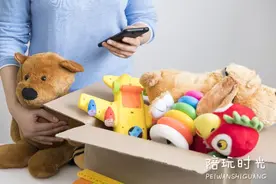 还跟在娃的屁股后面捡玩具？几个小方法就让小朋友自己做啦图片