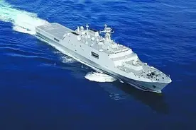 差距在缩小：美军4艘航母齐趴窝，中国海军依然在“下饺子”！图片