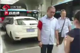 53双手、100多次帮扶！这对母女被南京一个公交车队“宠”成了VIP图片