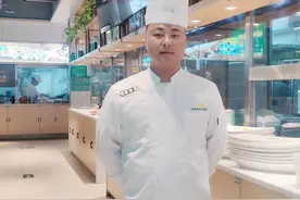 只用2年，当上谷雨春最年轻的厨师长，他到底靠的是什么？图片