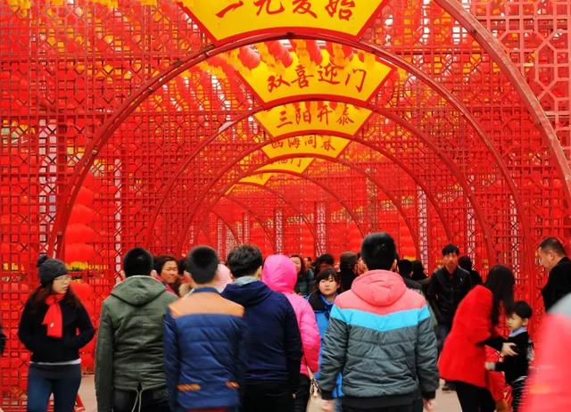 万人空巷是什么意思呢（万人空巷）