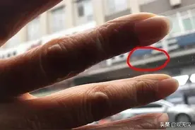 汉中一车主给40万的爱车贴膜添烦恼：头次有气泡，二次有划痕图片