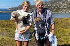 英国首相雇私人教练陪他在公园慢跑，已减重19斤，鼓励全民减肥图片