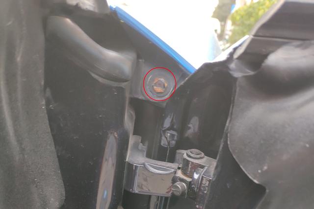 报价100W的兰博基尼盖拉多俩人排队购买？客户：先来后到