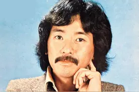 73岁林子祥内地婚礼走穴，穿4年前旧衣太节俭，表演卖力唱到脸红图片
