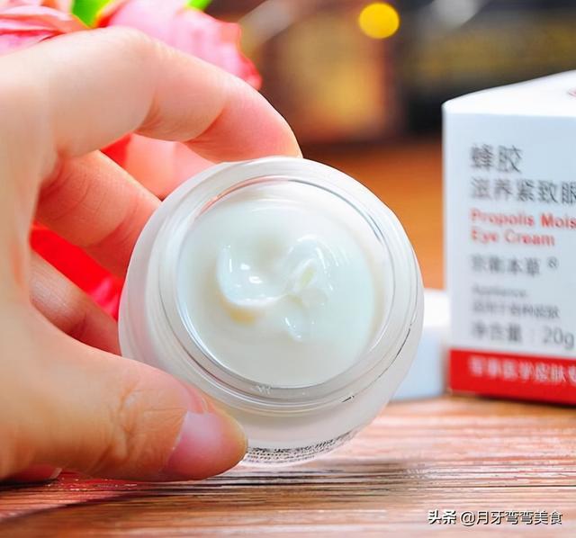 奶奶辈的4款国货护肤品，补水嫩肤，个个都有真本事，关键还不贵