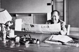 想要成就一番大业，就必须像毛泽东那样善于读书学习图片