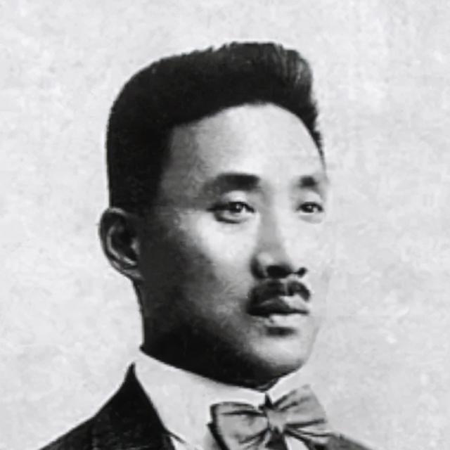 如云如海如山，自如自由自在
