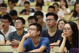 被学费3万的民办二本录取该不该去？如果是这几个专业，偷着乐吧图片