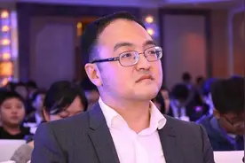 北大学霸许晨阳：弃美回国6年后为何再次赴美？其回复让人深思图片