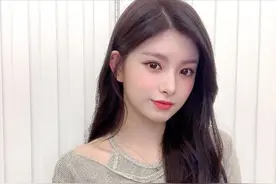 两大韩国女团的中国成员给韩国人科普端午节，妥妥的根正苗红图片