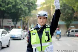 为什么交警一眼就能揪出违章车辆？内行：2个地方出卖了你图片