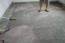 水泥地面起砂不用翻修，过来人教你3种方法，省钱又省力，学到了图片