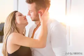 “名媛”女是如何赚钱的？其实就是各种骗，组团骗图片