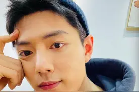 求锤得锤！肖战被曝出行关监控遭指责，团队辟谣后爆料者发文反转图片