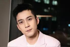“追妻直男”韩东君穿上西装简直撩爆了好吗？直男也可以这么帅！图片