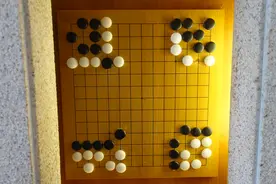 云南出产的围棋子，温润如玉，曾是皇家贡品图片
