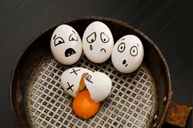 不粘锅是“害人锅”，不仅有毒还致癌？不敢用不粘锅的人看看吧图片