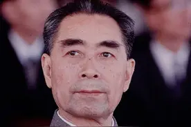 民国版“梁祝”高君宇和石评梅：曾是周恩来邓颖超的媒人图片