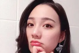 女星揭露“行规”价目表，富商豪掷70万，明码标价邀伴游4天3夜图片