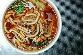 在家做一碗香辣土豆粉，成本不超过5块钱，十分钟就能开吃图片