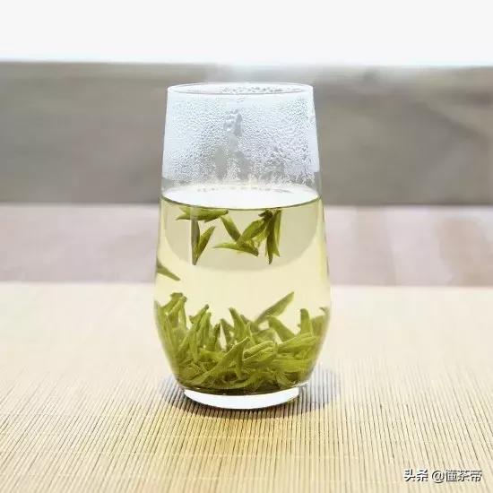 高血脂能夺人命,这么喝茶降脂效果不错!