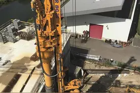 宝峨动力头+扭矩放大器双旋转系统在法国的首次应用图片