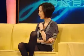 陈鲁豫9月4日出镜瘦脱相，头肩比例严重失调，和初恋结婚至今丁克图片
