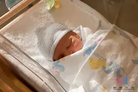 发烧，捂一捂出身汗就好了？超过40℃，真会烧坏脑子？解答来了图片