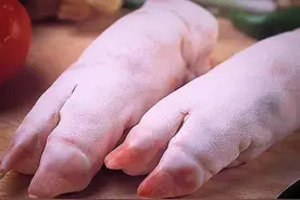 30年老屠户，硬把“七星猪蹄秘密”守了一辈子，猪有四蹄分前后图片