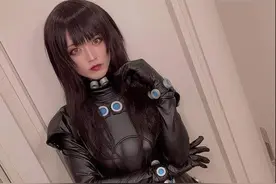 日本资深女装大佬化妆前后对比惊人，七尺大汉秒变萝莉？急需缓缓图片