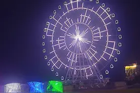 跑步十年，昨晚黄岛夜跑十公里，被这条跑道惊艳了图片
