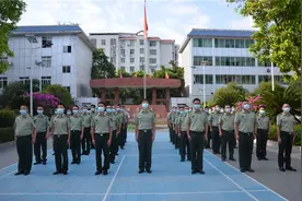 四川省阆中市新任专武部长履新图片