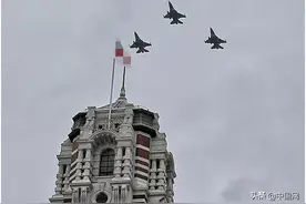 解放军战机今晨掠过台北上空：共军来袭，两岸开战？国防部重磅回应图片
