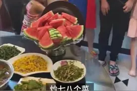 宇宙最强舅舅：带8个外甥过暑假，出门两辆车，洗澡排队1.5小时图片