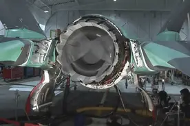 F35B喷管偏转技术真的是抄袭雅克141吗？各角度细节看完说声NO图片