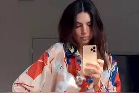 超模怀孕生子身材没变化？艾米丽产后11天秀腰，腹部紧致无皱纹图片