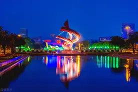 东莞不能只有一种颜色——烟花散尽图片