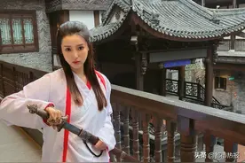 萝莉脸蛋魔鬼肌——重庆有位“金刚芭比” 换上古装秒变仙子图片