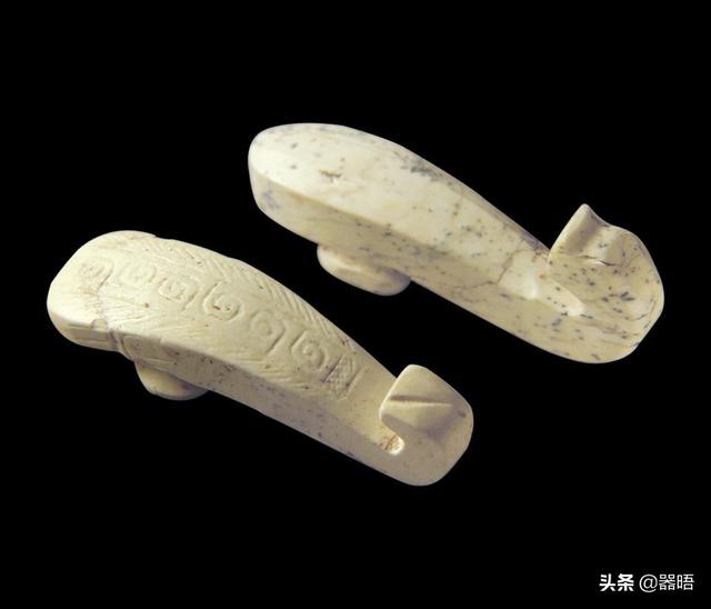 藏钩：一款古老的游戏，老少男女乐此不疲。不学就会，你也玩过的